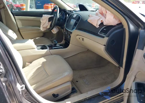 2014 Chrysler 300 from USA, damaged, VIN 2C3CCAAG1EH212760